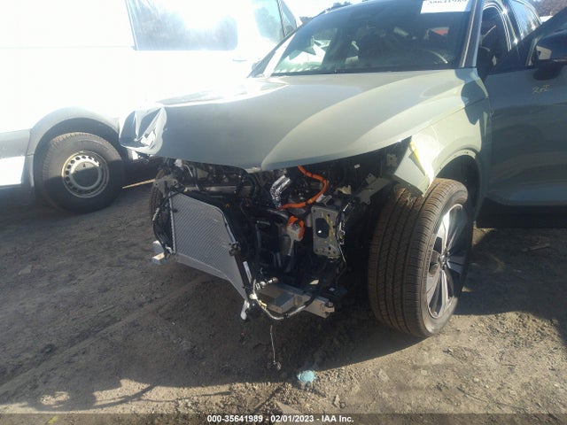 2023 Volvo XC40, VIN: YV4ED3UW7P2951236