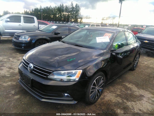 3VWD17AJ7GM233635 Volkswagen Jetta 1.8t Sport