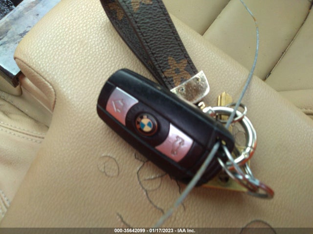 BMW 3 Series 328i 2007 WBAVA33587KX82183 Image 3