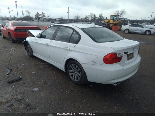 BMW 3 Series 328i 2007 WBAVA33587KX82183 Image 4