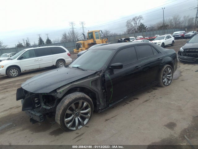 Chrysler 300 S 2014 2C3CCABG0EH352118 Image 2