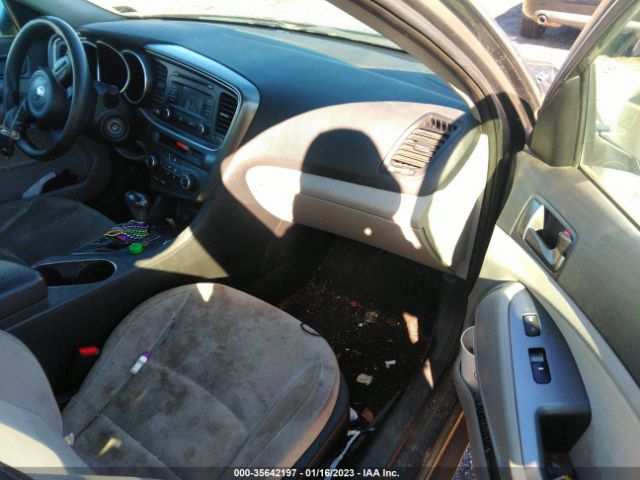 5XXGM4A75FG422049 KIA Optima Lx