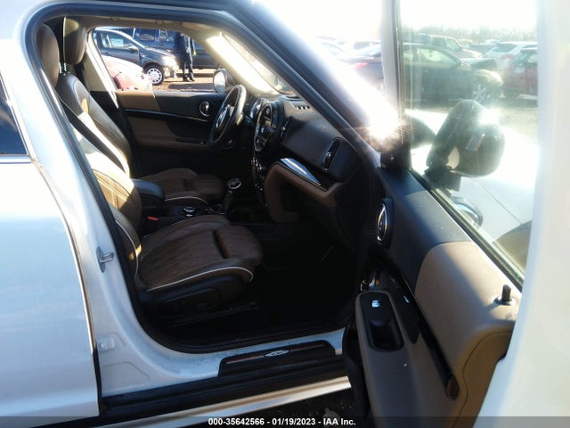 2017 Mini Countryman, VIN: WMZYT5C34H3D81247