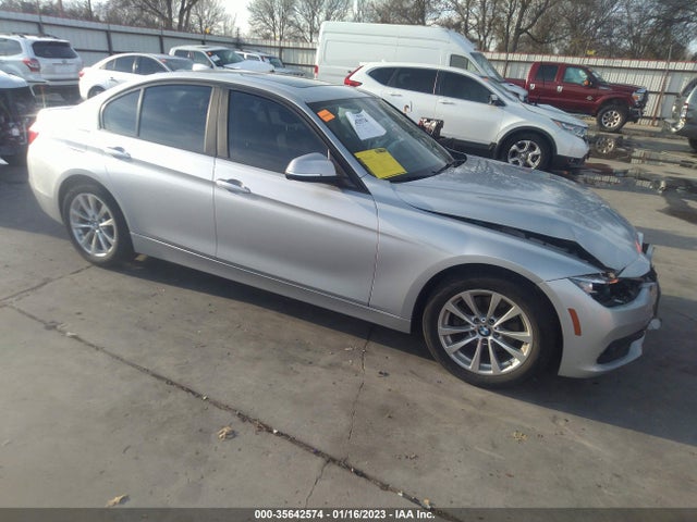 2017 BMW 3 Series, VIN: WBA8E1G5XHNU12580