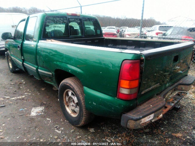2000 CHEVROLET SILVERADO 1500 LS VIN: 2GCEC19W5Y1117390
