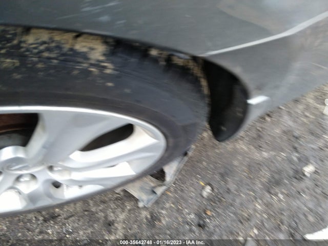 JH4KB2F60AC002579 Acura Rl Tech Pkg/tech/cmbs