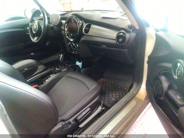 2023 Mini Hardtop, VIN: WMW33DH04P2S80999