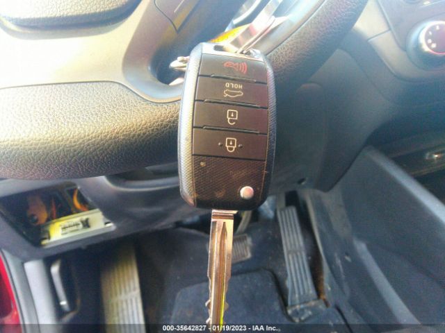 KNAFK4A66G5587250 KIA FORTE LX