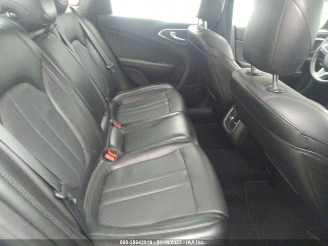 2017 Chrysler 200, VIN: 1C3CCCAG0HN510630