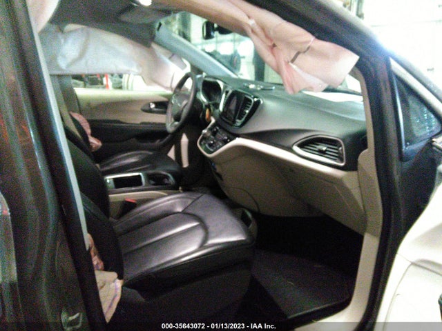 Chrysler Pacifica Touring L 2022 аукцион фото