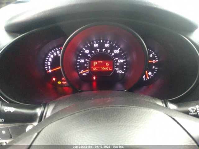 KNDJP3A56E7011174 KIA SOUL +
