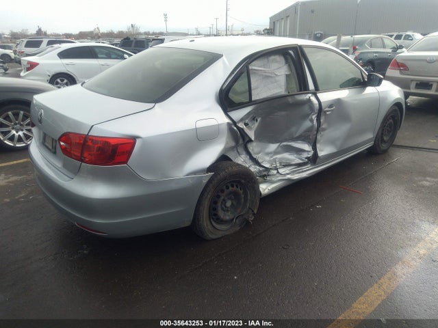 3VW1K7AJ9DM280998 Volkswagen Jetta Sedan S