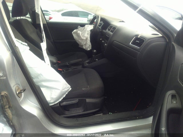 3VW1K7AJ9DM280998 Volkswagen Jetta Sedan S