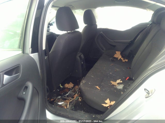 3VW1K7AJ9DM280998 Volkswagen Jetta Sedan S