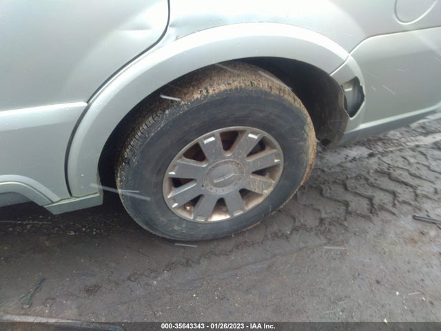 Lincoln Navigator 2004 5LMFU28R84LJ14810 Image 5