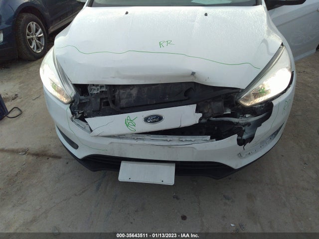 2017 Ford Focus, VIN: 1FADP3F29HL244222