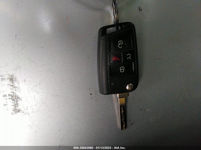 3VWCB7BU3KM238616 Volkswagen Jetta