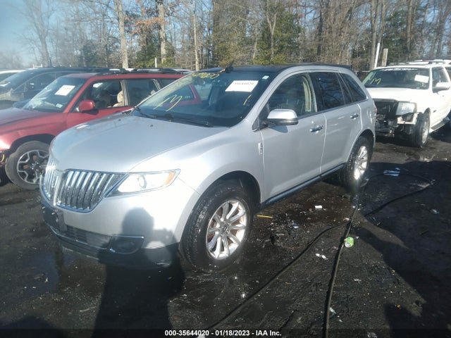 Lincoln MKX 2013 2LMDJ8JKXDBL27815 Image 2