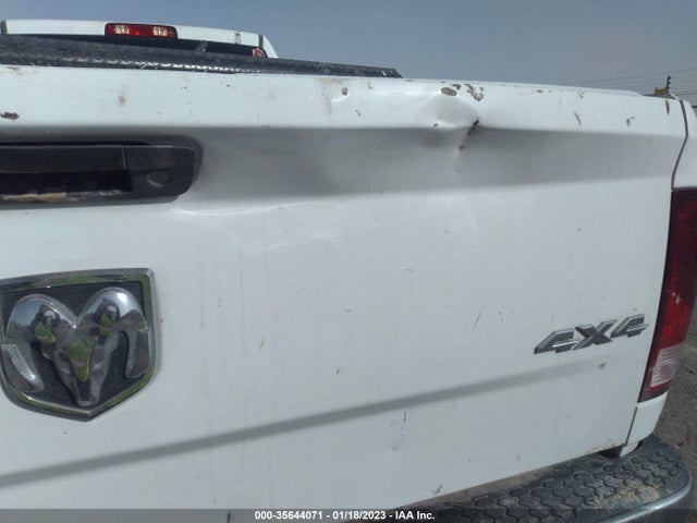 2018 Ram 2500, VIN: 3C6UR5HLXJG403300
