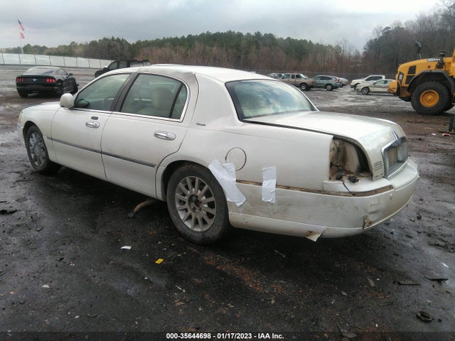 Lincoln Town Car Ultimate 2004 1LNHM83W64Y664747 Image 4