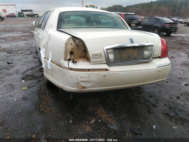 Lincoln Town Car Ultimate 2004 1LNHM83W64Y664747 Image 7