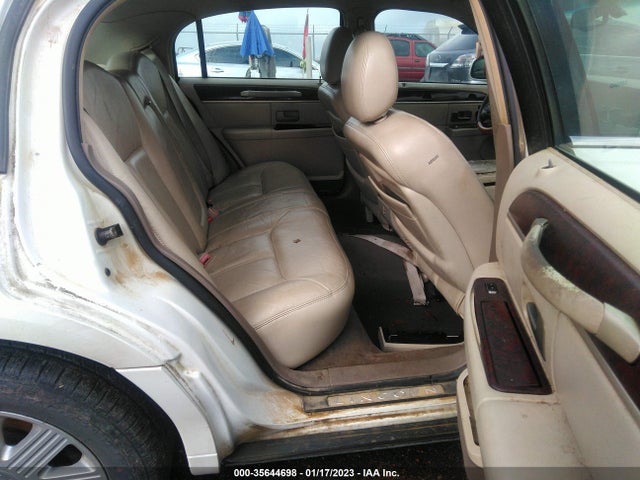 Lincoln Town Car Ultimate 2004 1LNHM83W64Y664747 Image 9