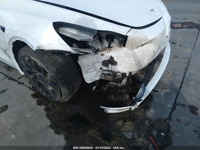 2022 Tesla Model Y, VIN: 7SAYGDEF6NF382436