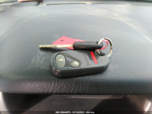 2004 HONDA PILOT EX VIN: 2HKYF18694H534543