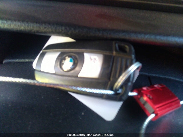 2014 BMW X1, VIN: WBAVM5C53EVV91270