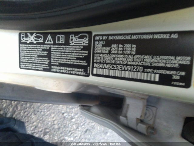 2014 BMW X1, VIN: WBAVM5C53EVV91270