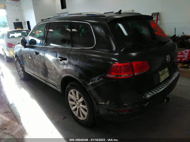WVGFK9BP7BD007392 Volkswagen Touareg Sport
