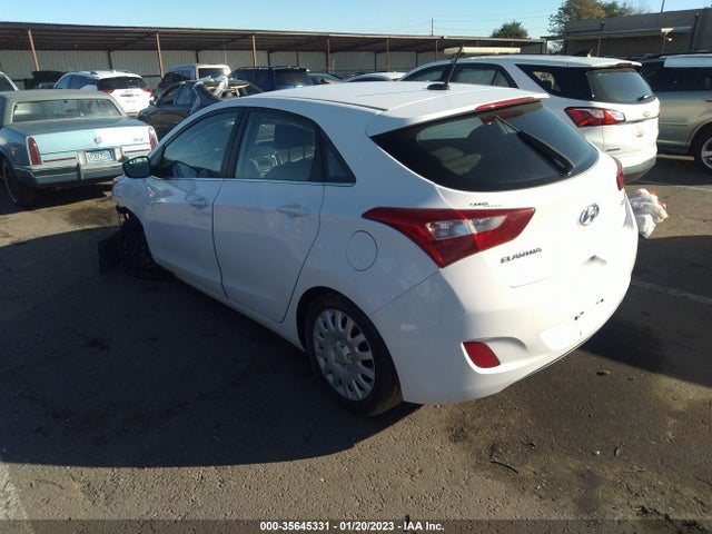 2016 HYUNDAI ELANTRA GT VIN: KMHD35LH5GU262926