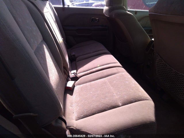 2004 HONDA PILOT LX VIN: 2HKYF18144H589681