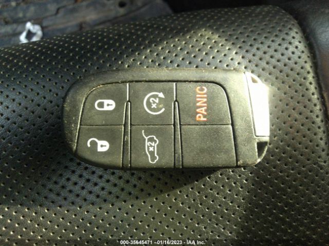 1C4RJFCG1EC498568 Jeep Grand Cherokee Overland
