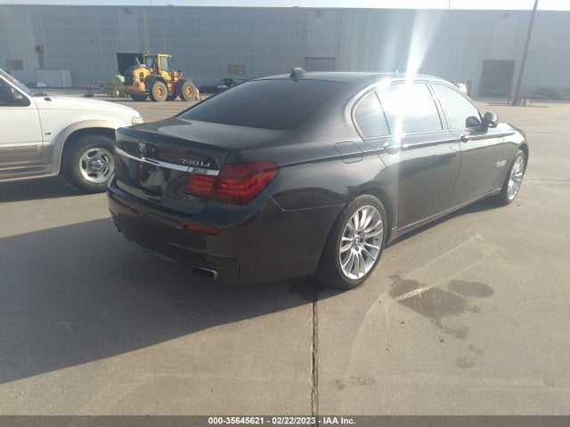 2015 BMW 7 Series, VIN: WBAYE4C5XFD947189