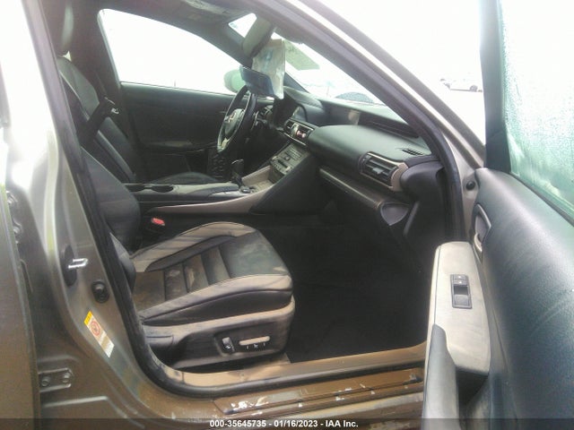 2018 Lexus IS, VIN: JTHBZ1D27J5032172