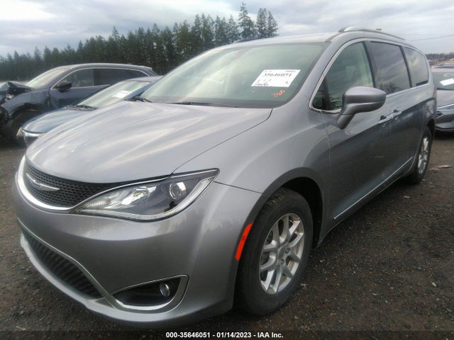 Chrysler Pacifica Touring L 2020 аукцион фото
