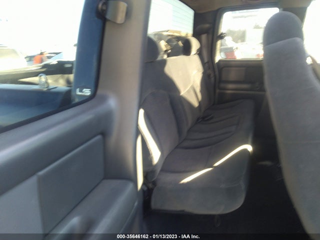 2001 CHEVROLET SILVERADO 1500 LS VIN: 2GCEC19V211179620