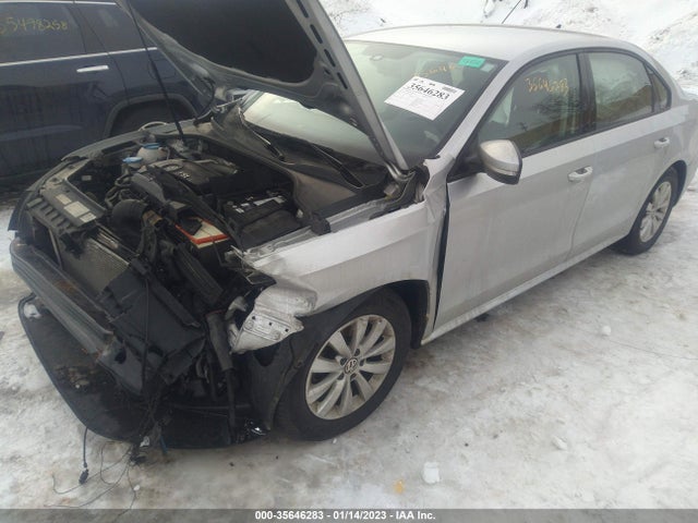1VWAT7A3XFC002291 Volkswagen Passat 1.8t Wolfsburg Ed