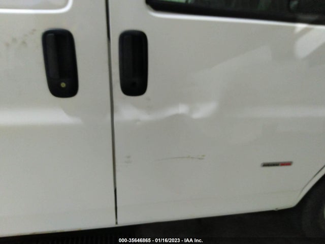 Chevrolet EXPRESS CARGO VAN 2017 1GCWGAF10H1309677 Image 4