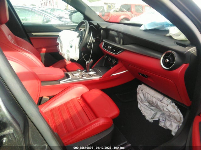 ZASPAKBN9L7C76227 Alfa Romeo Stelvio