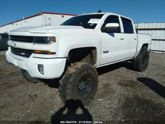 Chevrolet Silverado 1500 Lt 2018 3GCUKREC1JG506226 Image 2