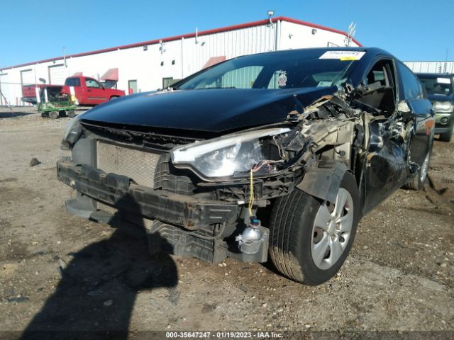 KNAFK4A66G5593386 KIA FORTE LX