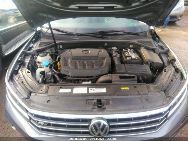 1VWAA7A3XJC021809 Volkswagen Passat