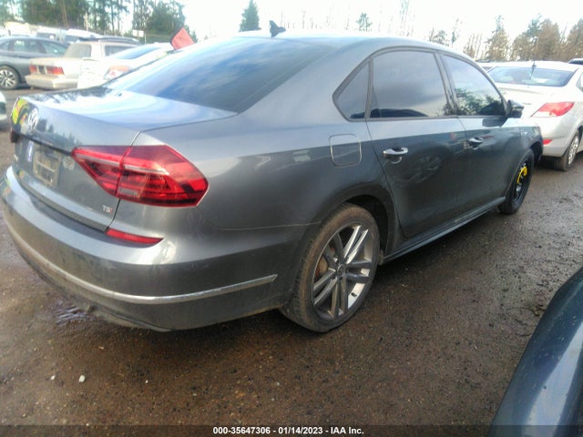 1VWAA7A3XJC021809 Volkswagen Passat