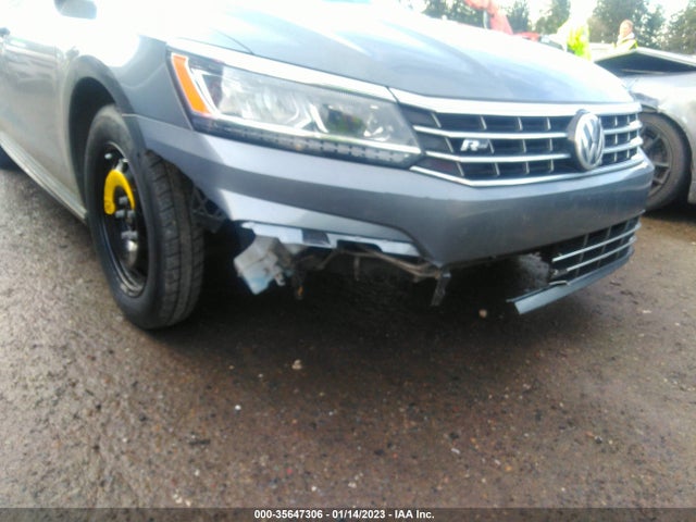 1VWAA7A3XJC021809 Volkswagen Passat
