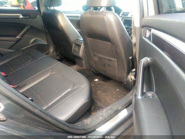 1VWAA7A3XJC021809 Volkswagen Passat