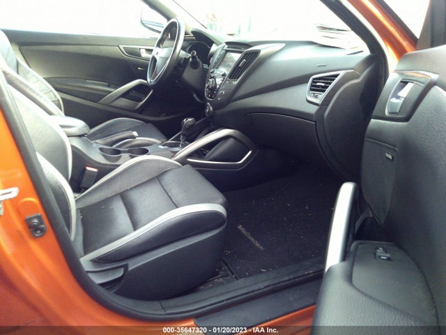 2016 Hyundai Veloster, VIN: KMHTC6AE0GU263430