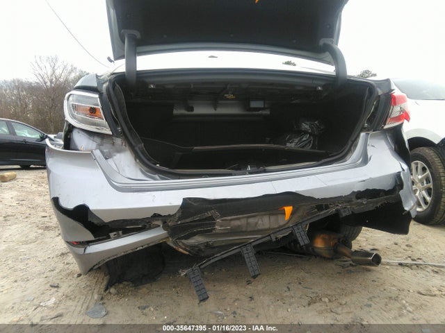 2015 HYUNDAI SONATA 2.4L SE VIN: 5NPE24AF9FH155474