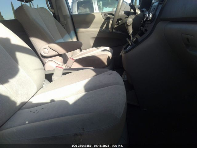 KNDMG4C76E6589833 KIA SEDONA LX